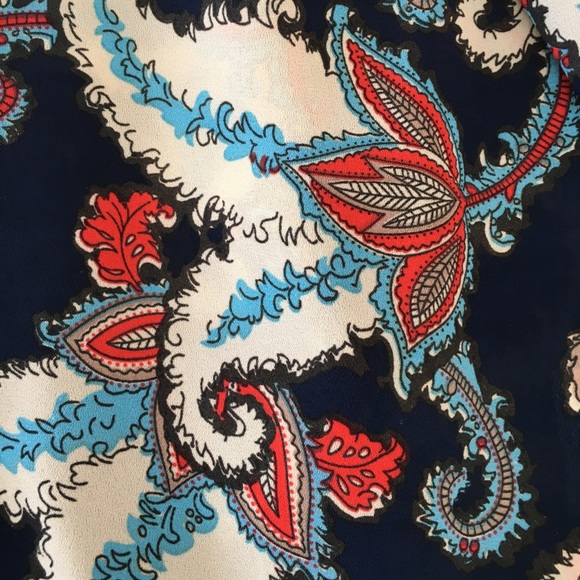 Pagani navy & red paisley print collarless blouse, NZ6 (US0) - Picture 4 of 5